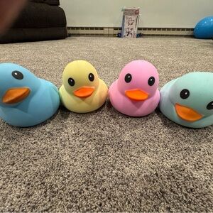 Sunny Days Squeezy Jumbo Duck Easter Set New with Tags Fast Ship